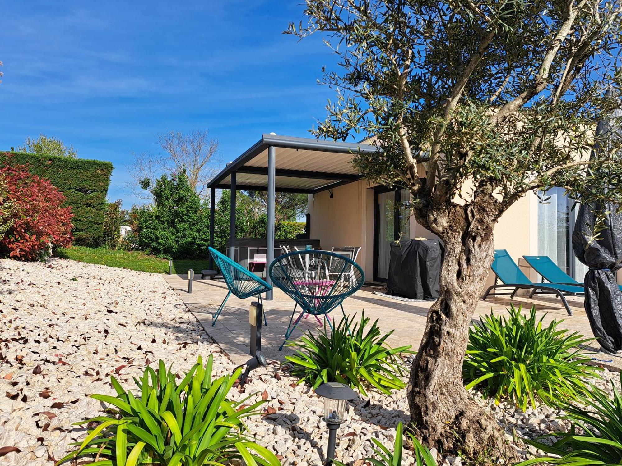 Villa Drome Jacuzzi La Maison D'A Cote Chatuzange-le-Goubet Exteriér fotografie